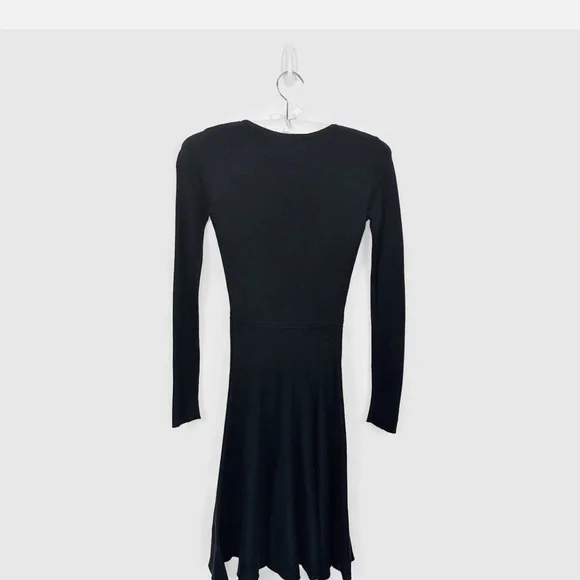 🤍BCBGMaxAzria Anaya Mini Dress - Picture 4 of 10